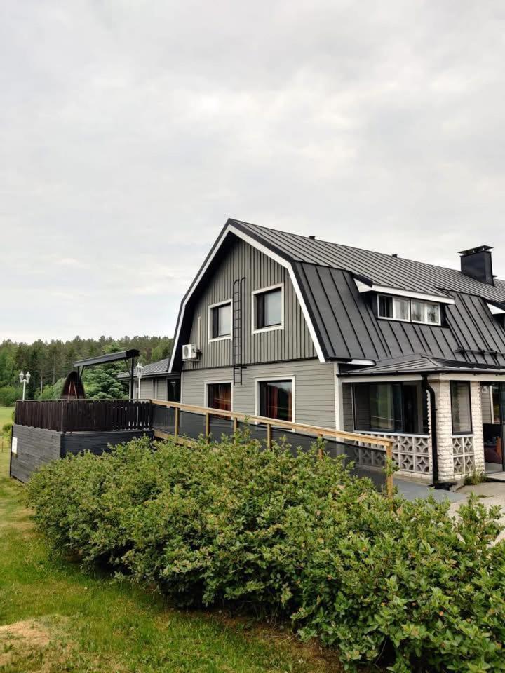 Bed & Breakfast Restaurang Sybarit Houtskar Eksteriør bilde